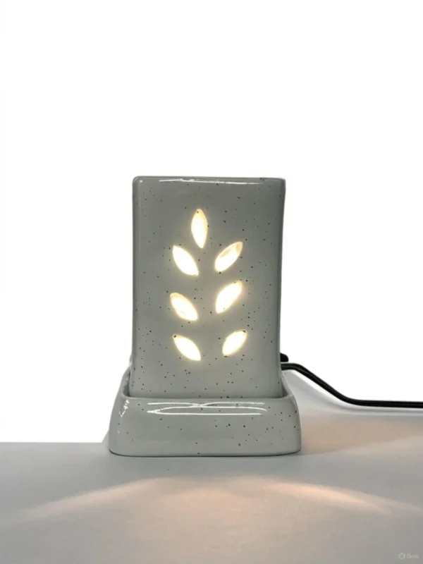 <u>Stress relief Aromas Ultrasonic Diffuser</u> - Image 3